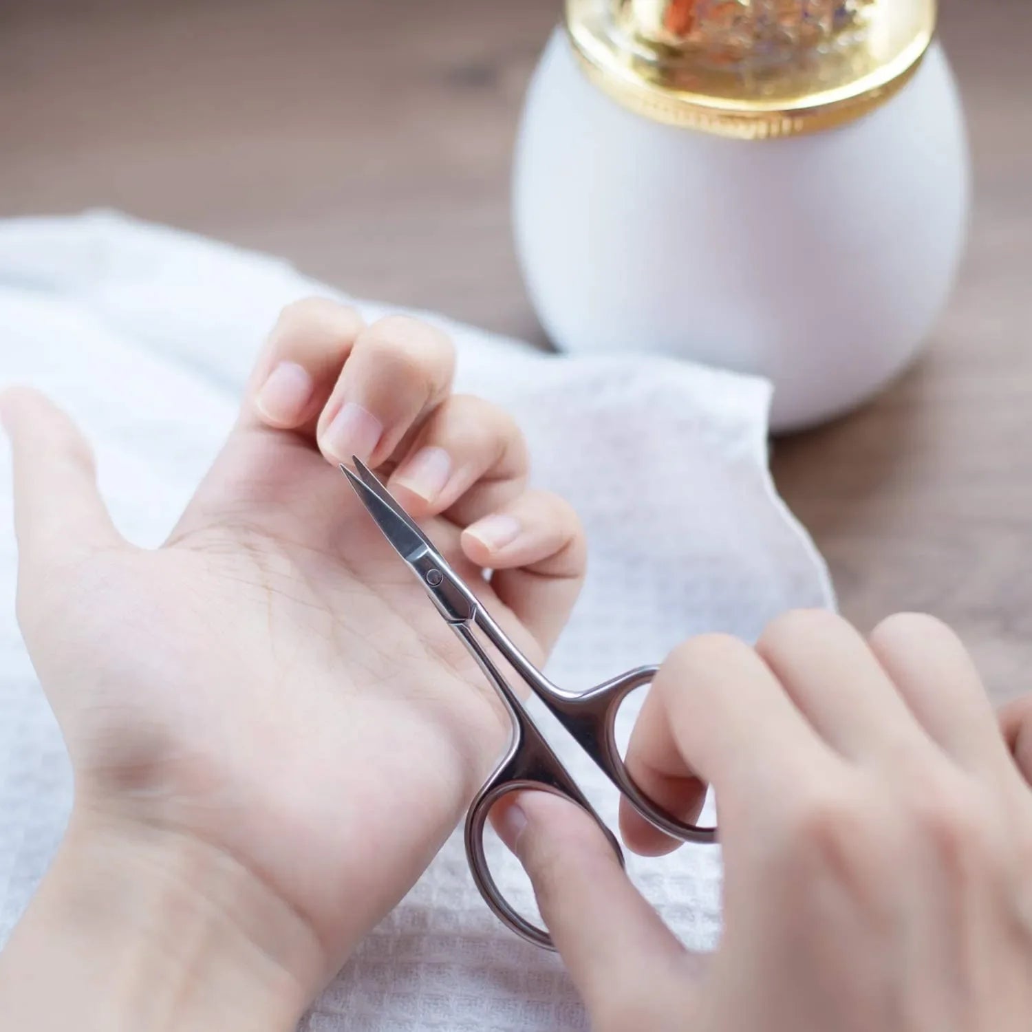 Professional Manicure Scissors Stainless Steel Cuticle Precision Beauty Grooming for Nail Facial Hair Eyebrow Eyelash Nose Hair
