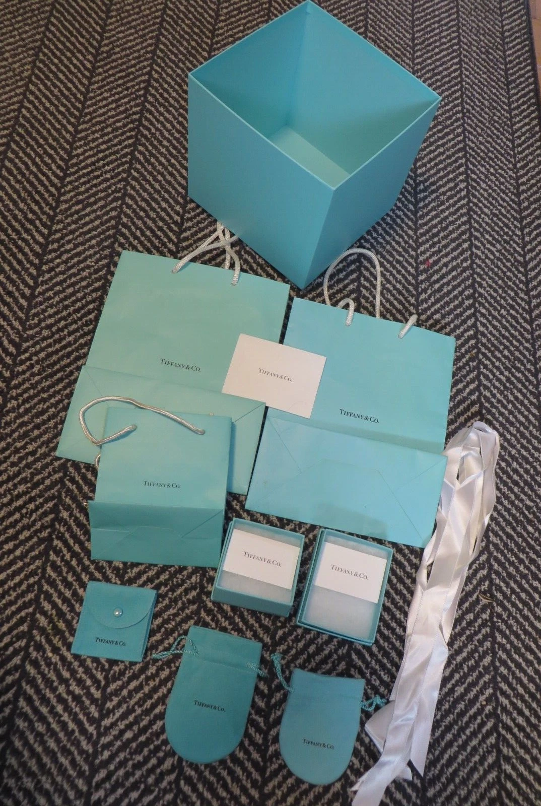 Tiffany Gift Bags, Boxes, Pouches, Ribbon Lot (12 piece) Empty packing no ring or necklace